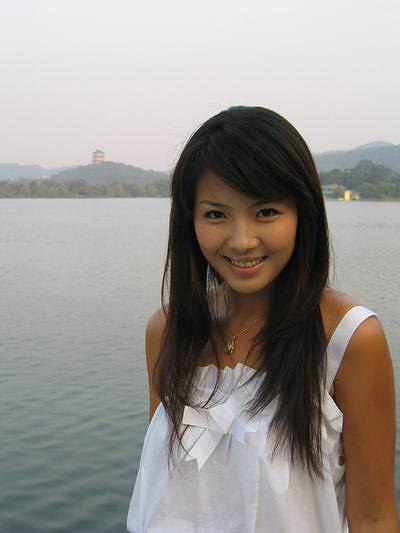 “國民賢妻”劉濤的尷尬上位史，和她身後的3個男人