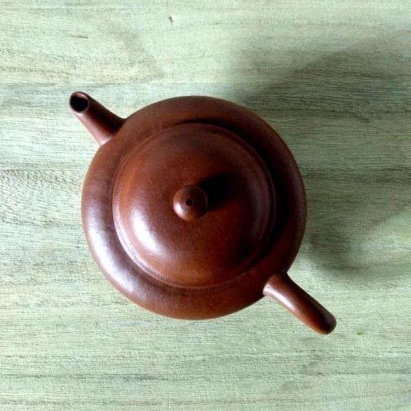 關於紫砂朱泥壺，宏晟堂分享一把早年藏器供欣賞