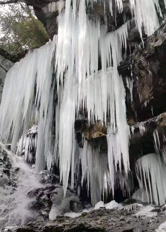 「關溝」鮮為人知的冰瀑秘境