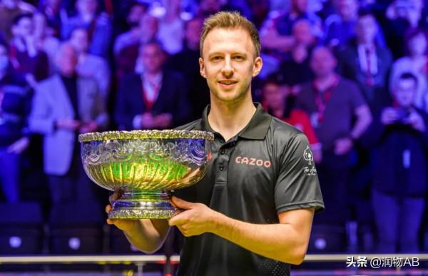 小特攬11冠強於2代球王,輸弱旅並非找藉口,他仍然是3傑唯一克星 小特攬11冠強於2代球王,輸弱旅並非找藉口,他仍然是3傑唯一克星