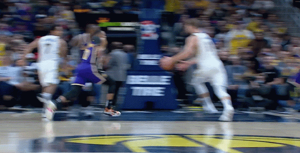 湖人終於贏了！這是什麼慶祝舞步？