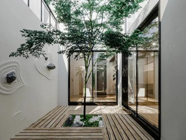 現代庭院，一抹留白、一堵牆，簡單中的美好