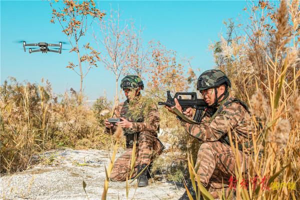 高畫質大圖！帶你走進武警特戰隊員山林地反恐綜合演練現場