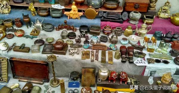 北京一城中村變&OpenCurlyDoubleQuote;古玩街&rdquo;，每日深夜擺攤迎客，遊客成&OpenCurlyDoubleQuote;夜貓子&rdquo;
