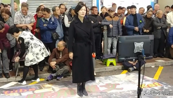 龍婷：《星光大道》冠軍，登上春晚後為何選擇回到街頭賣唱