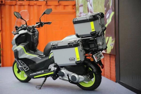 龍嘉XDV300i正式亮相,外觀硬朗標配霧燈可選三箱 龍嘉XDV300i正式亮相,外觀硬朗標配霧燈可選三箱