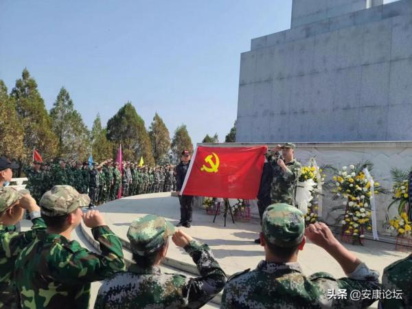 牛蹄嶺（六行詩23首）——寫給1071個死而無名的男人