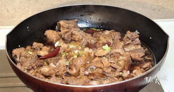 想要“解饞”試試這種做法，一次燉一鍋，家人搶著吃，下酒又下飯