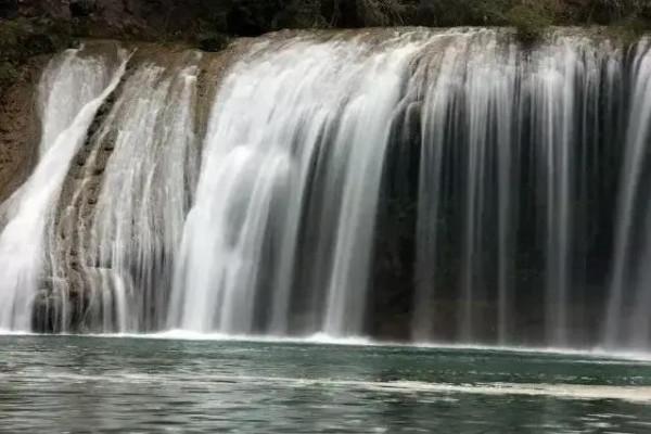 分享，最美瀑布，收藏了.