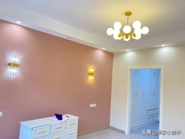 她家堅持自己設計，完工後的效果還不錯，主衛改衣帽間讓人羨慕啊