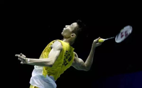 要想擊球有力,應具備以下幾點,這不是力氣不夠,主要是方法不對 要想擊球有力,應具備以下幾點,這不是力氣不夠,主要是方法不對