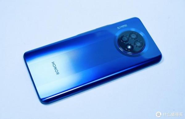 學生黨備用機該怎麼選呢? 學生黨備用機該怎麼選呢?