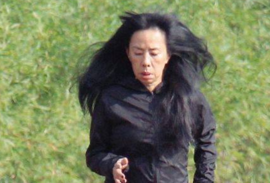 6位娶“醜妻”的男明星，個個都死心塌地，最長的相守38年