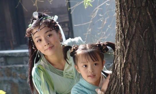 絕了！這九個酒窩女星無人爭鋒，一顰一笑都超甜，整不出的靈動