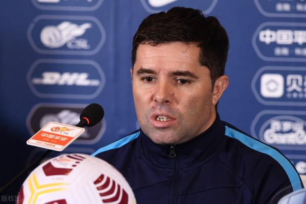 安東尼奧的中超第四戰先放下勝負，讓中原鐵軍打出新戰術是關鍵