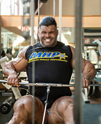 健美新秀弗拉德，25歲的烏克蘭野獸，1年長純肌肉10公斤