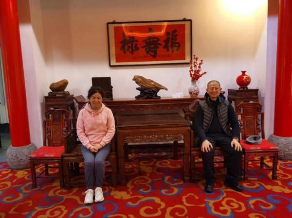 白牆黛瓦，庭院幽深