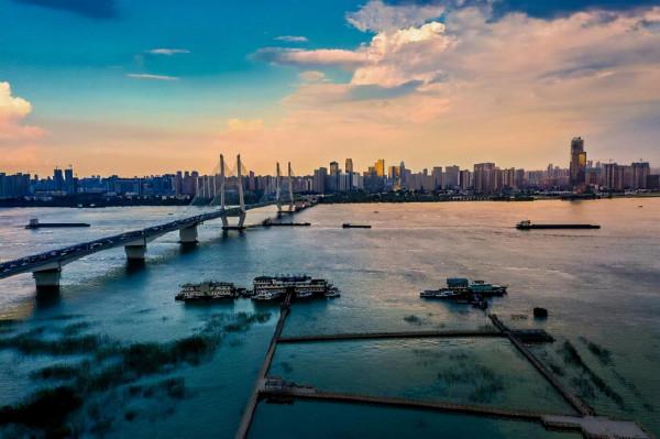 沒有長江，武漢未必就是“大武漢”！中國江城中的獨一無二