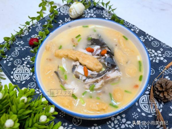 家裡有孩子的這湯要常做，蛋白質含量高營養滋補，湯汁濃白味道鮮