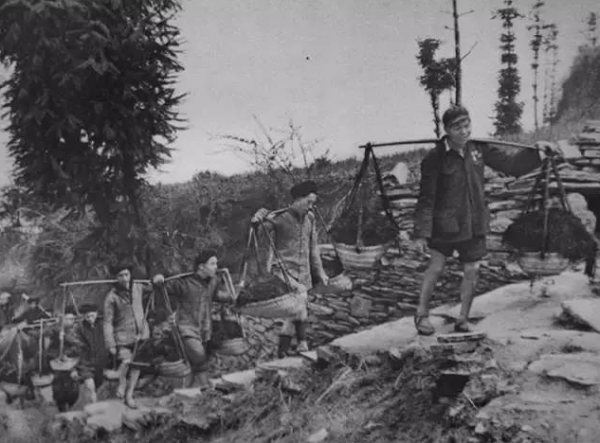 1951年，毛主席親自下令奪回鄧仕均遺體，70年後烈士遺骨仍在韓國