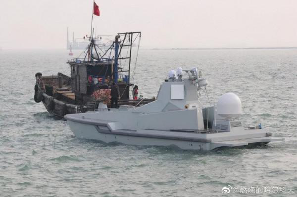 天上“蜂群”海上“狼群”!20噸重的無人艇,跨海作戰急先鋒 天上“蜂群”海上“狼群”!20噸重的無人艇,跨海作戰急先鋒