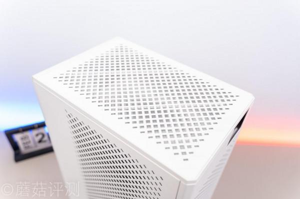 散熱十分優秀，佔地面積超小、銀欣ALTA G1M白色MATX機箱 評測
