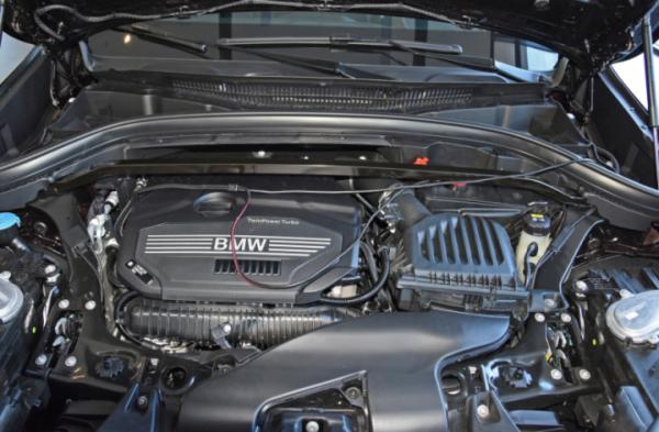 豪華入門級硬碰硬：寶馬X1和賓士GLA誰更有吸引力？