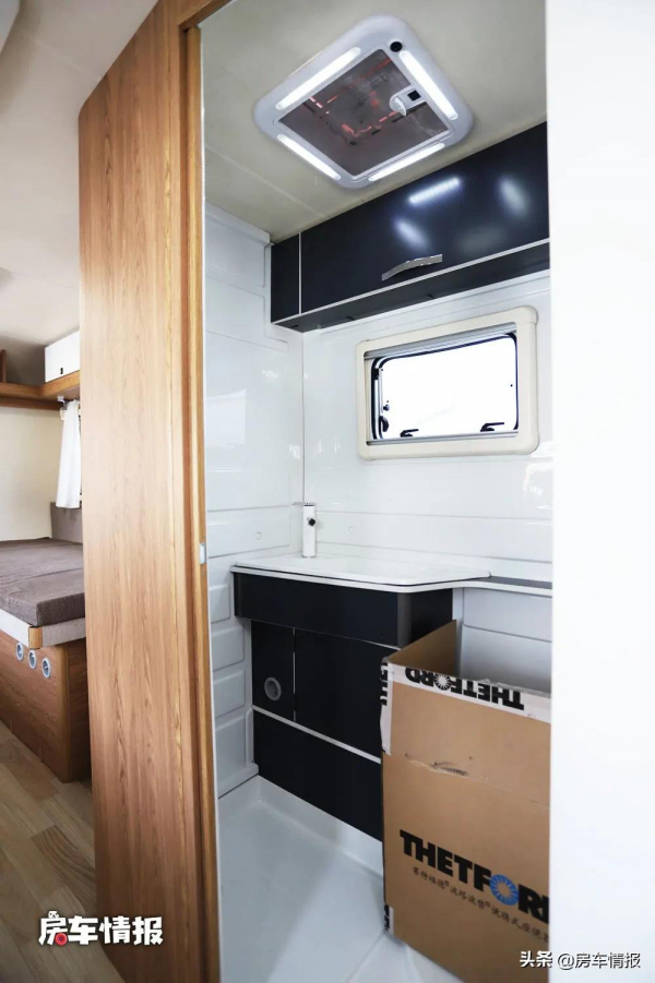 覽眾新款房車來了，空間夠大設計酷似酒店客房，一家4口住特輕鬆