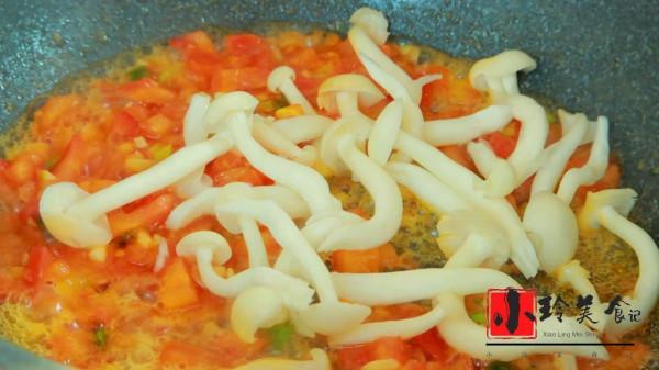 原來餃子皮和金針菇這樣做才好吃，口感鮮香美味，做法簡單營養足