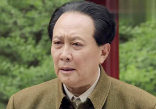 毛主席評價：三天不學習，趕不上劉少奇，劉少奇聽聞後怎樣回應？