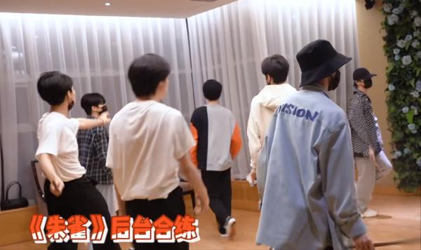 誰說時代峰峻可以逃過一劫?未成年人將無法出現在舞臺直播上了 誰說時代峰峻可以逃過一劫?未成年人將無法出現在舞臺直播上了