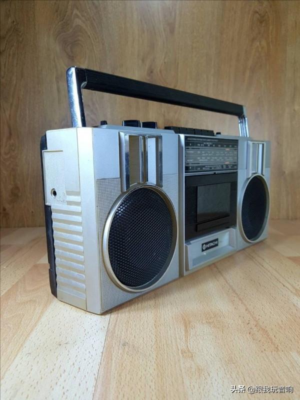 日立 Hitachi 無線電電晶體收錄機行動式音響