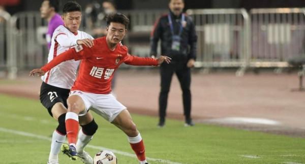 想念武磊胡爾克!上港鋒無力,奧斯卡難擔大任,足協盃也沒戲? 想念武磊胡爾克!上港鋒無力,奧斯卡難擔大任,足協盃也沒戲?