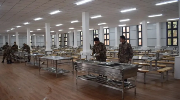 年前搬新家！拆裝式營房，來了