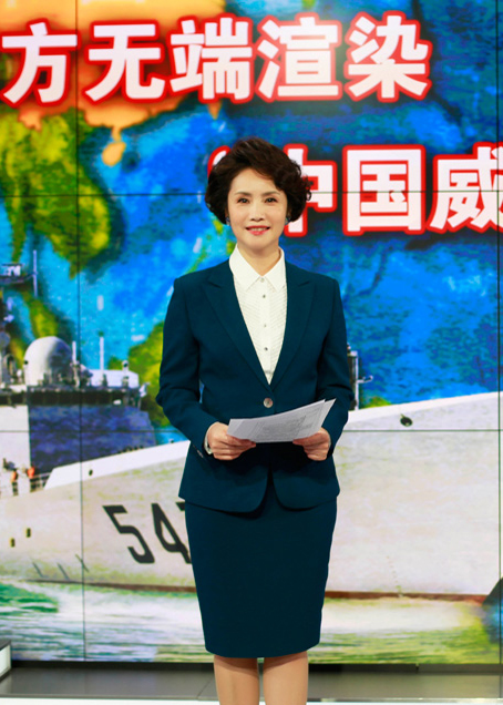 《中國新聞》首個女主播徐俐！29年主持零失誤，60歲含淚告別央視