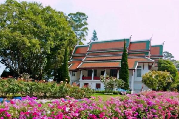 提幫功能力驚人！在泰王和王太后中間周旋，讓西拉米定居皇家別苑