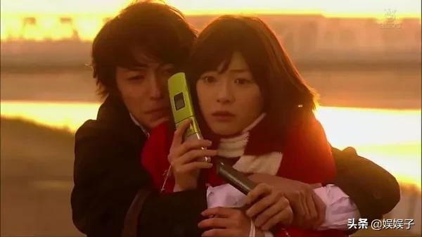 深秋將至，盤點偶像劇安全感爆棚的擁抱名場面，給大家取取暖