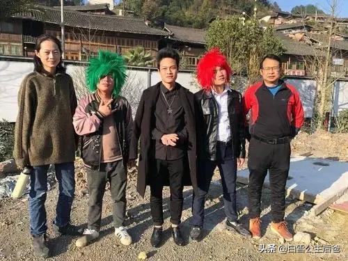 殺馬特最後的倔強：葬愛家族僅剩8人