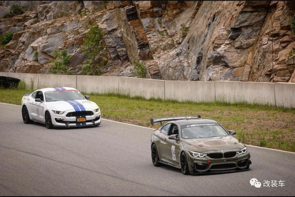 真V8後驅手動擋Shelby GT350,526馬力車主還覺得不大? 真V8後驅手動擋Shelby GT350,526馬力車主還覺得不大?