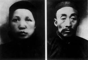 1910年，17歲的毛澤東出去求學，母親含淚說：我的兒子要幹大事的