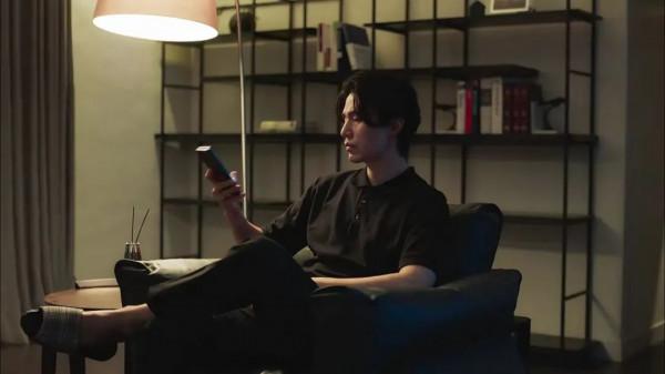 以為是暗黑懸疑韓劇，結果分分鐘笑出腹肌！李棟旭演了部8分爆款