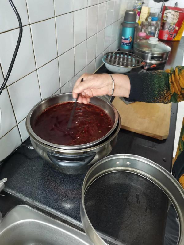 來吃豬血豆腐囉