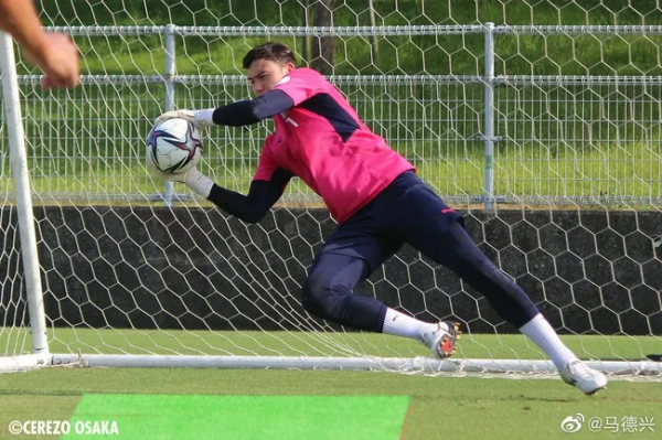 名記:國足目標非常明確 與越南隊比賽必須拿下 名記:國足目標非常明確 與越南隊比賽必須拿下