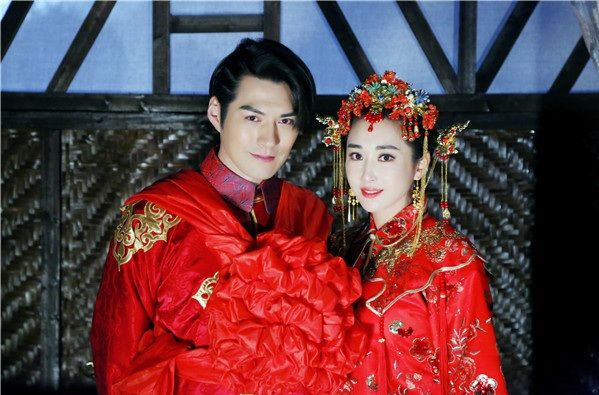 杜若溪：嫁男神偶像嚴屹寬，兩度流產生女，風光幸福背後有艱辛