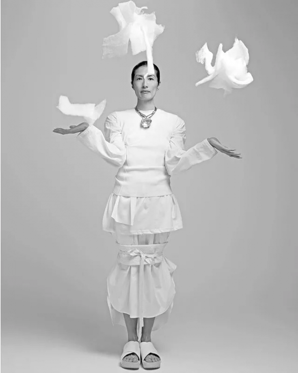 50歲出道成為熱門超模!這個嫁入紀梵希豪門的中國女人,太厲害了 50歲出道成為熱門超模!這個嫁入紀梵希豪門的中國女人,太厲害了