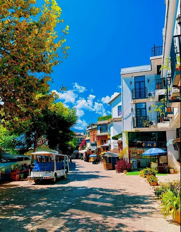 60歲前,一定要去的20個古鎮,既美又有煙火氣,你準備好了嗎? 60歲前,一定要去的20個古鎮,既美又有煙火氣,你準備好了嗎?