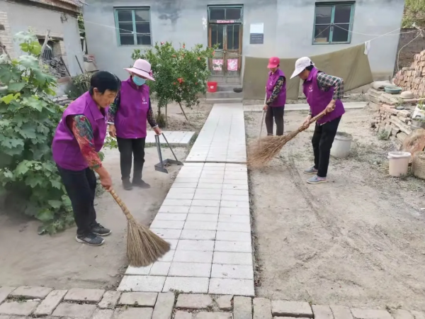 山東:6萬多個村莊建成“美麗庭院”210萬餘戶 山東:6萬多個村莊建成“美麗庭院”210萬餘戶