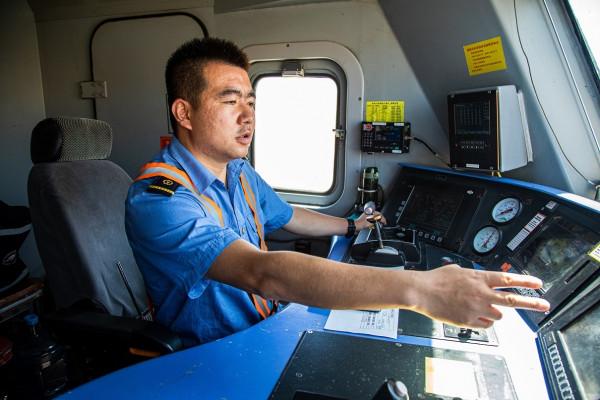 敦煌鐵路——戈壁秘境