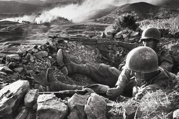 中美爭論山頭歸屬,敵方翻譯是華人,對美方轉達:志願軍定想進攻 中美爭論山頭歸屬,敵方翻譯是華人,對美方轉達:志願軍定想進攻