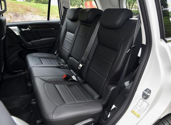 想花20幾萬買中大型SUV，繞不開這三款，質量好動力強油耗低